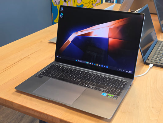 16" Samsung Book 4