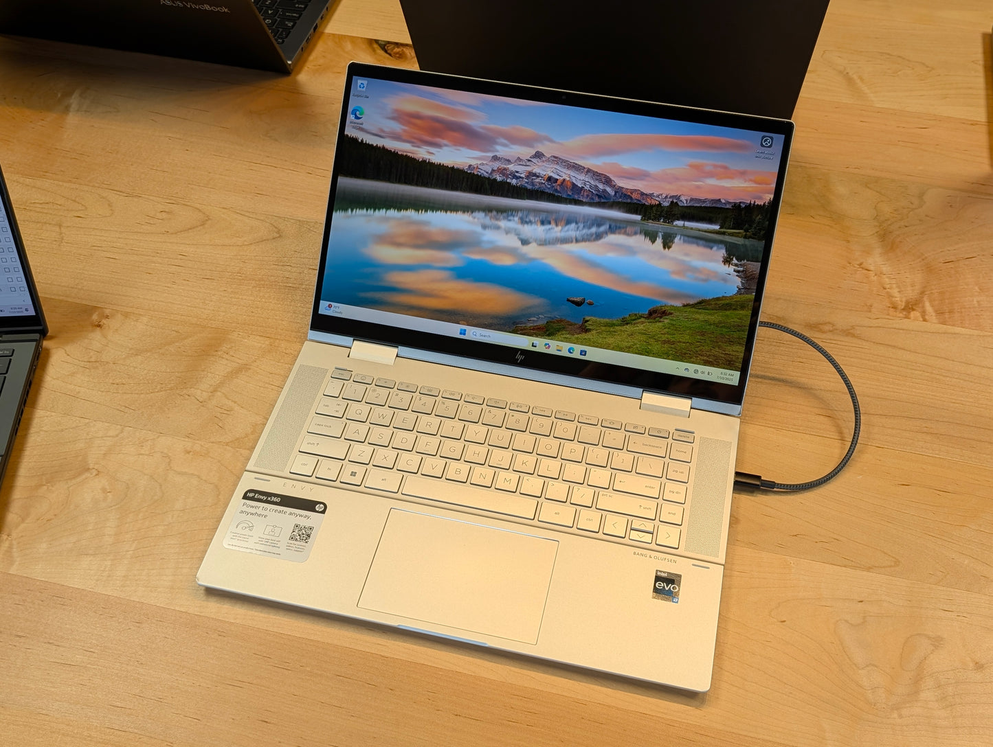 15.6" HP Envy 2-in-1 - i7, 16GB, 512GB SSD