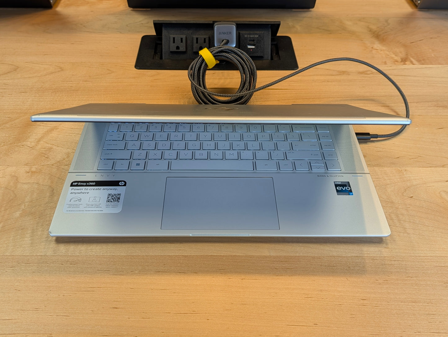 15.6" HP Envy 2-in-1 - i7, 16GB, 512GB SSD