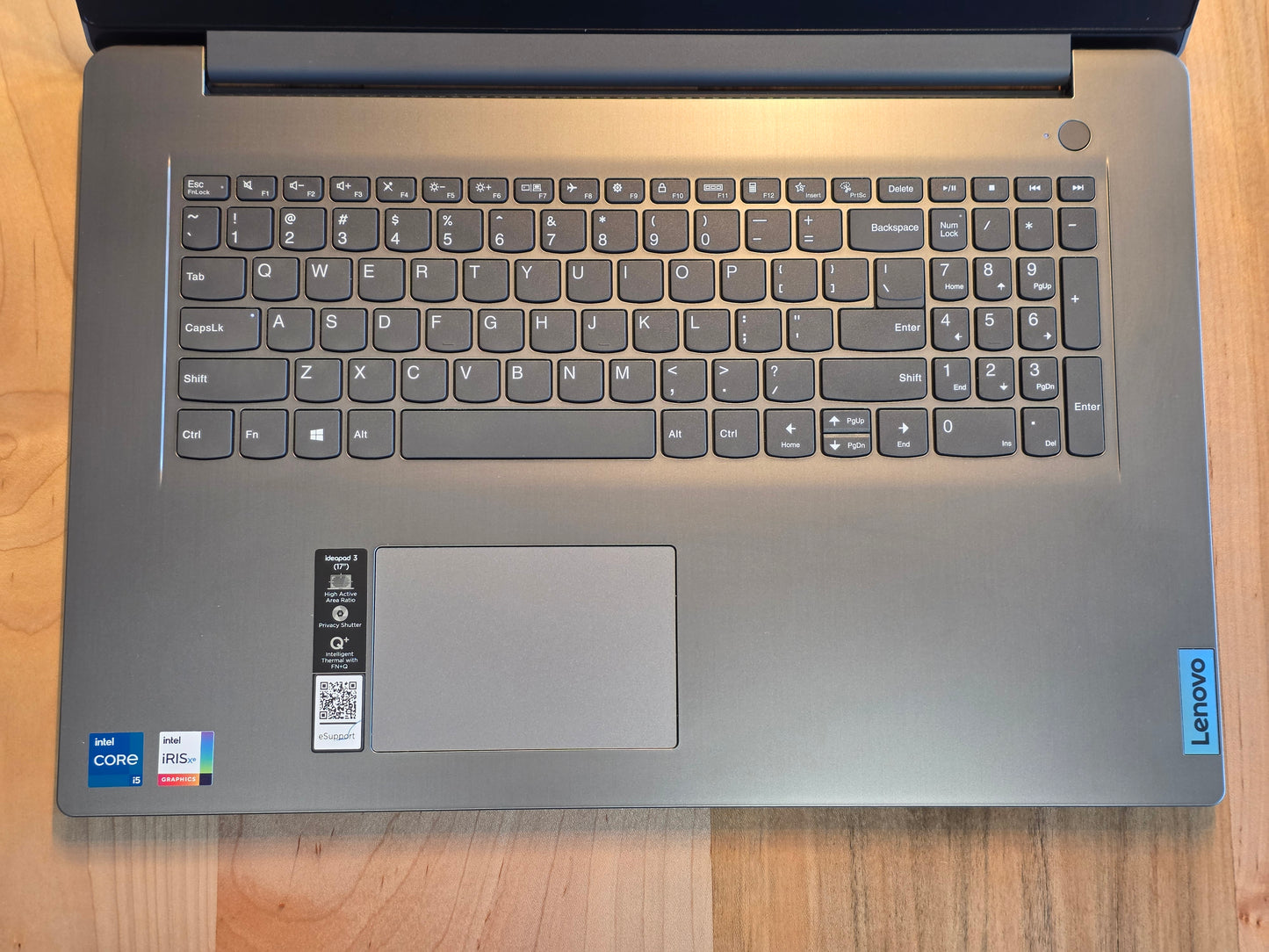 17" Lenovo IdeaPad 3 - i5-1135G7, 8GB DDR4, 256GB SSD