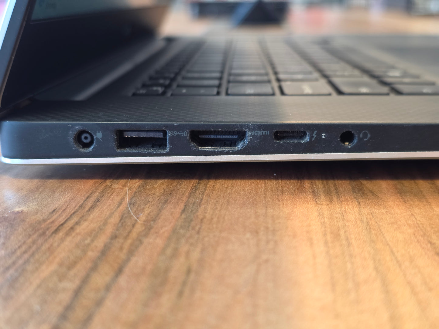 15" Dell XPS 9550 Laptop