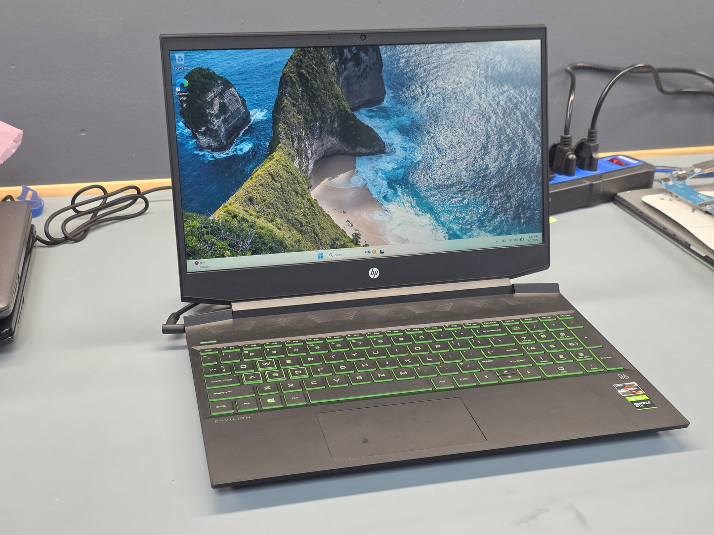 15" HP Pavilion Gaming Laptop 15-EC0XX