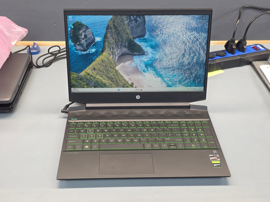 15" HP Pavilion Gaming Laptop 15-EC0XX