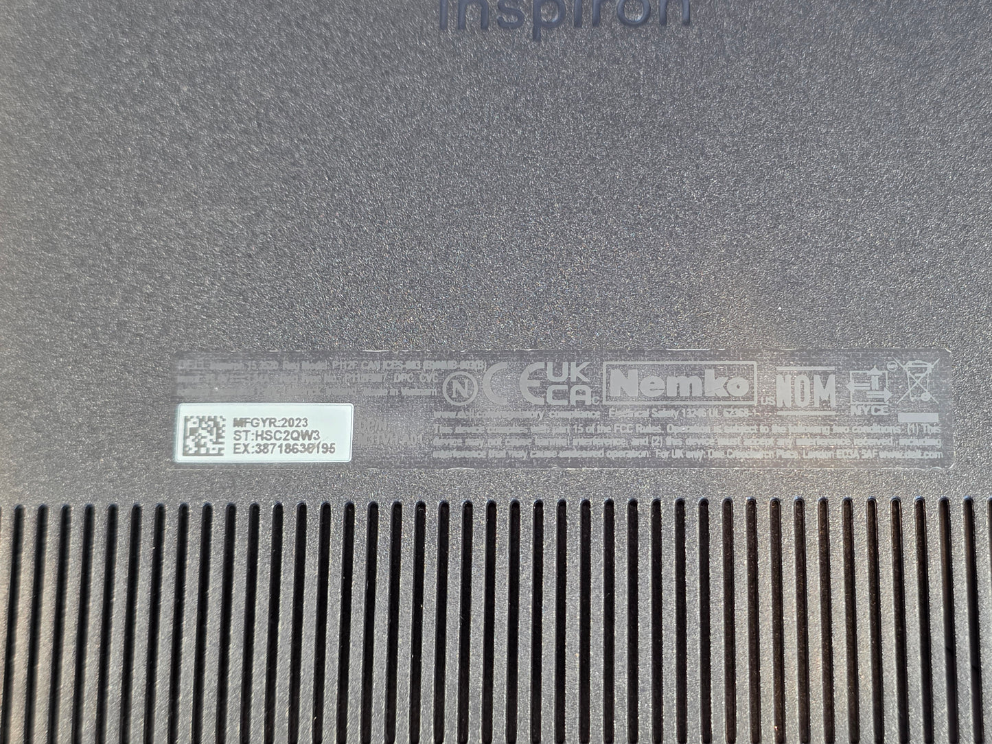 15" Dell Inspiron 15 3520