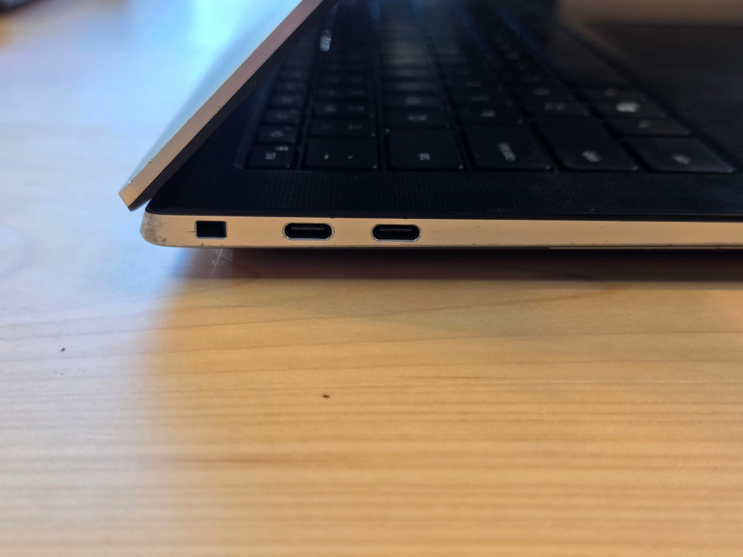 15" Dell XPS 15 9520
