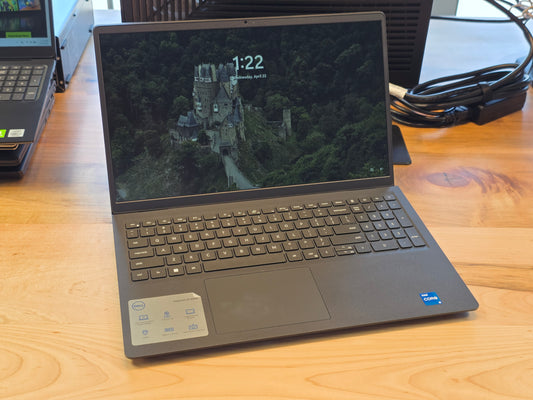 15" Dell Inspiron 15 3511