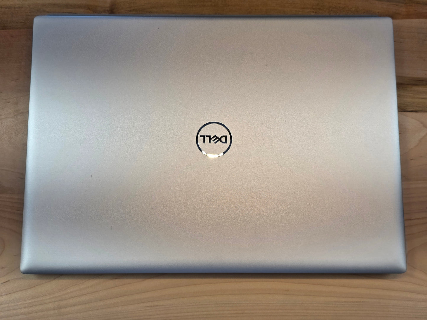 16" Dell Inspiron 16 5625