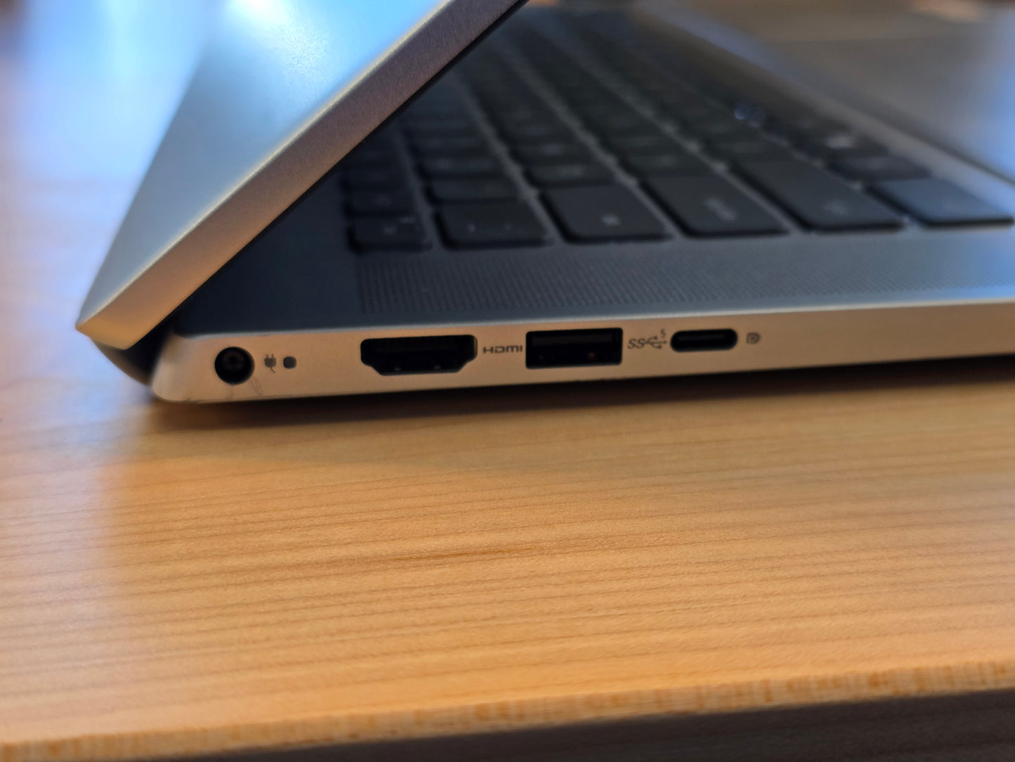 16" Dell Inspiron 16 5625