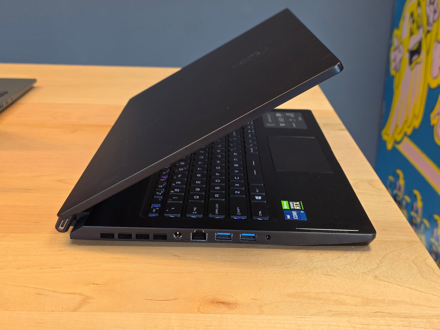 17.3" MSI Stealth GS76 11UH