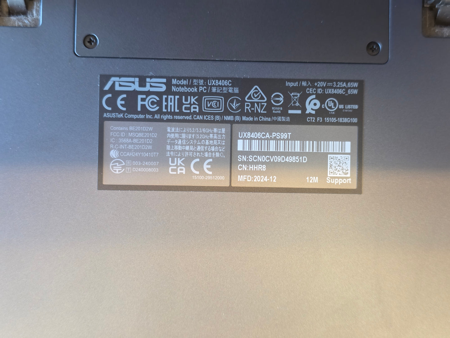 14" ASUS ZenBook Duo UX8406C