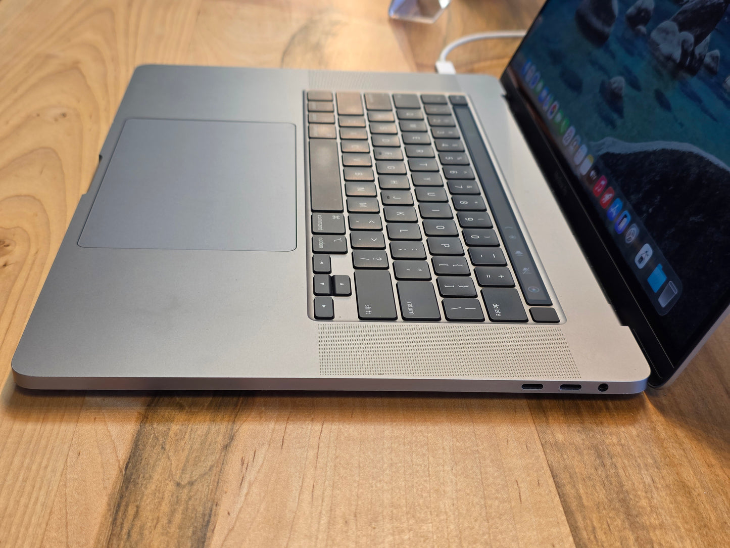 2019 16" Apple MacBook Pro