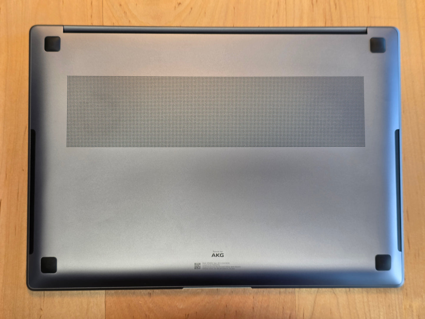 16" Samsung Book 4