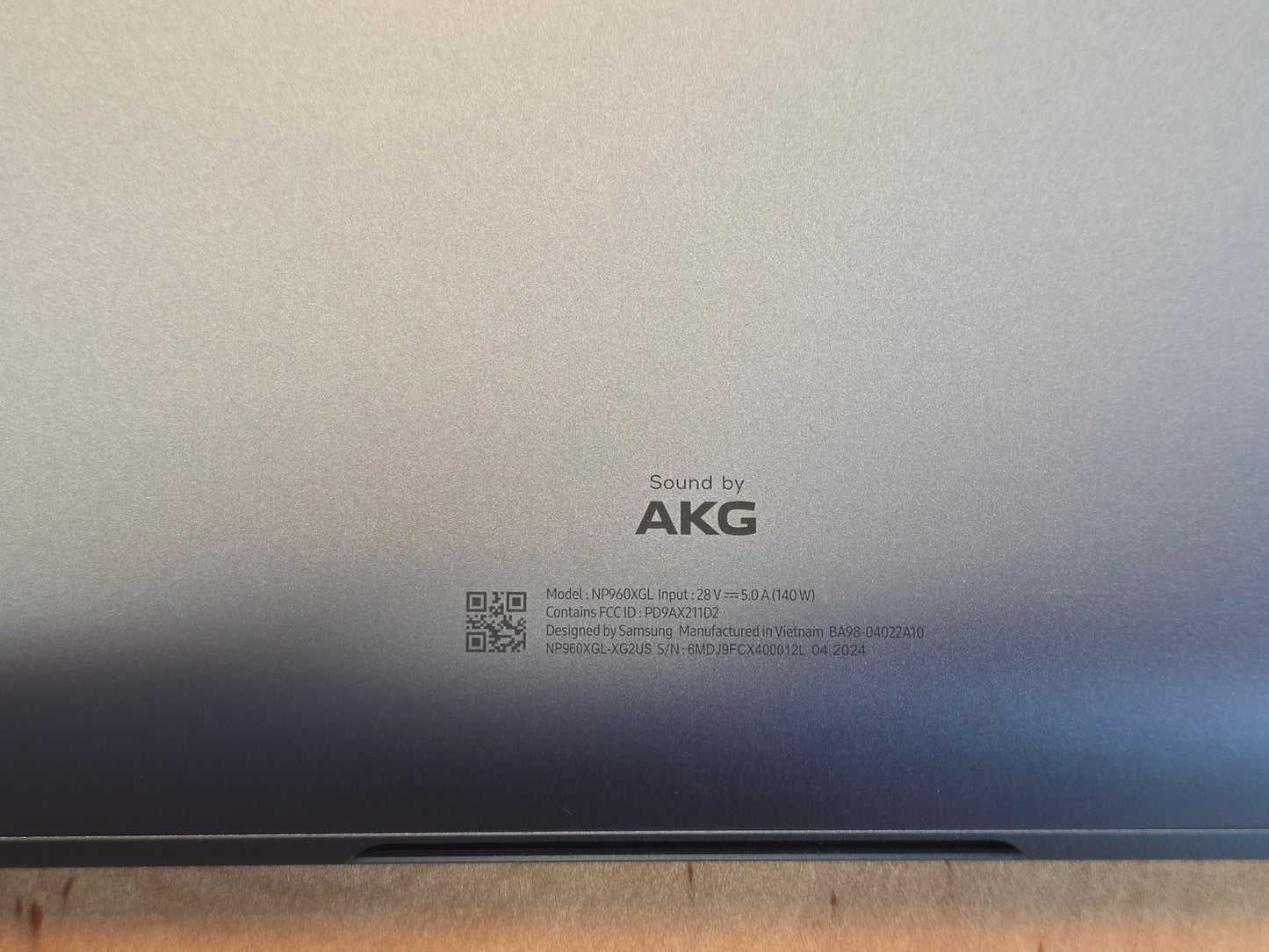 16" Samsung Book 4