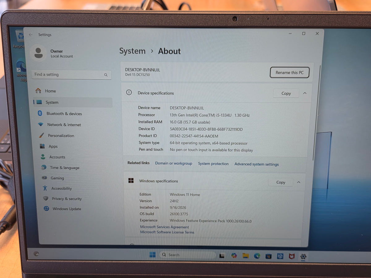 15" Dell Latitude 2026
