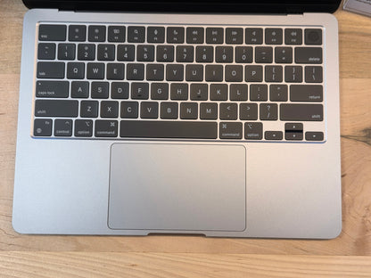 13" Apple MacBook Air 2024