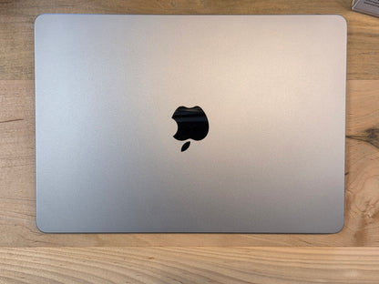 13" Apple MacBook Air 2024