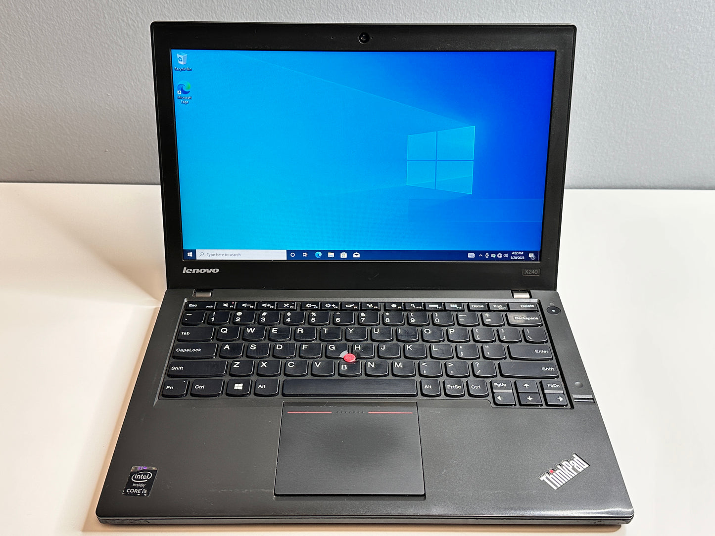 14" Lenovo ThinkPad X240 (4th Gen i5, 4GB, 256GB SSD)