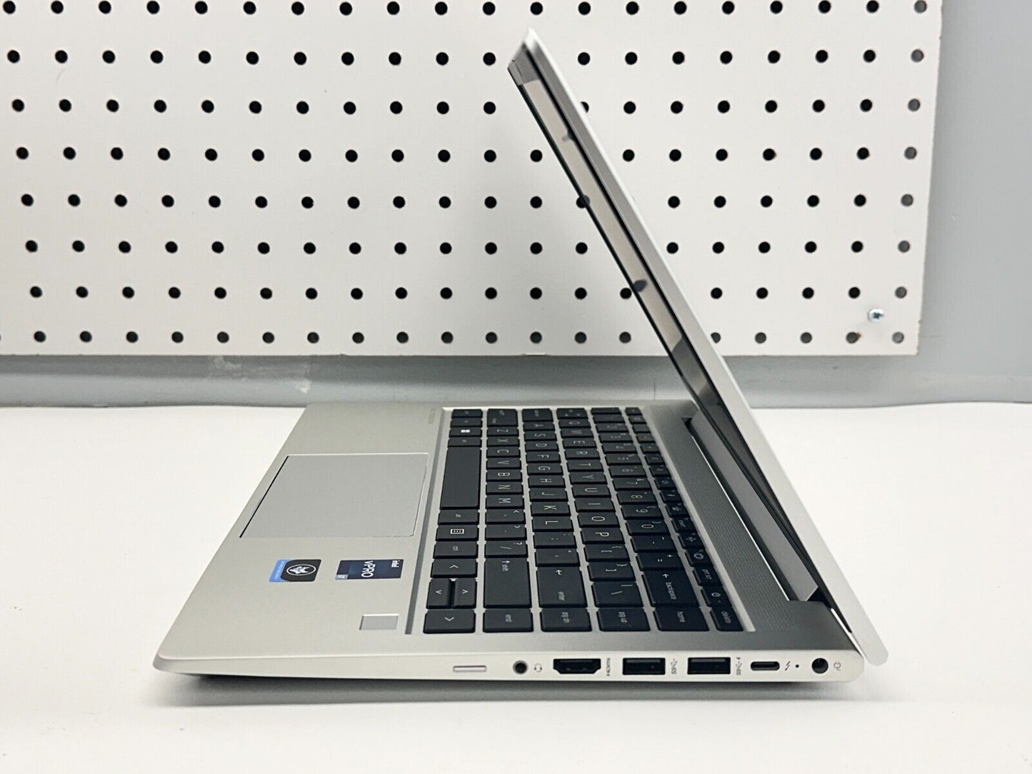 HP EliteBook 640 G9 (12th Gen i7, 16GB DDR4, 1TB NVMe M.2 SSD) 14" FHD